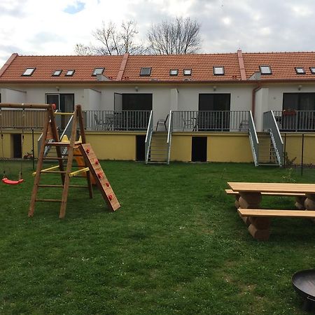 Apartmány Hlohovec Exteriér fotografie