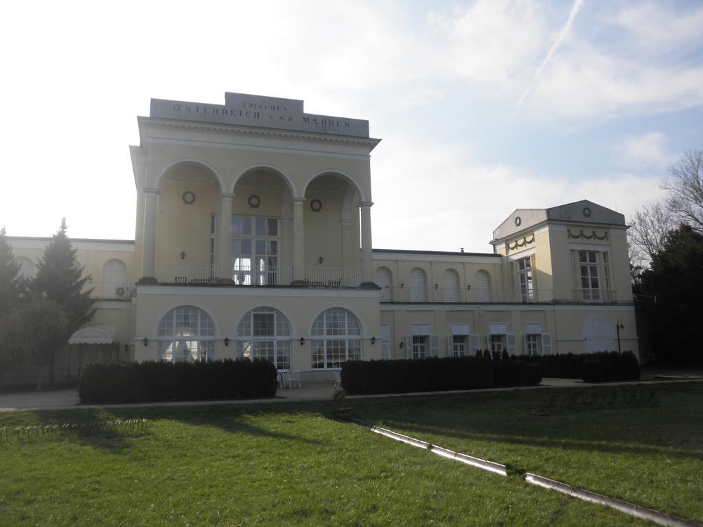 Apartmány Hlohovec Exteriér fotografie
